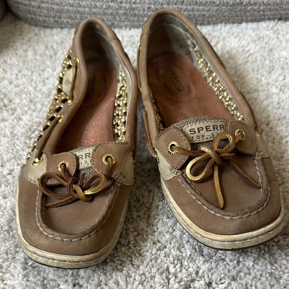 Sperry Brown Flats with Suede Finish and Decorative Bow